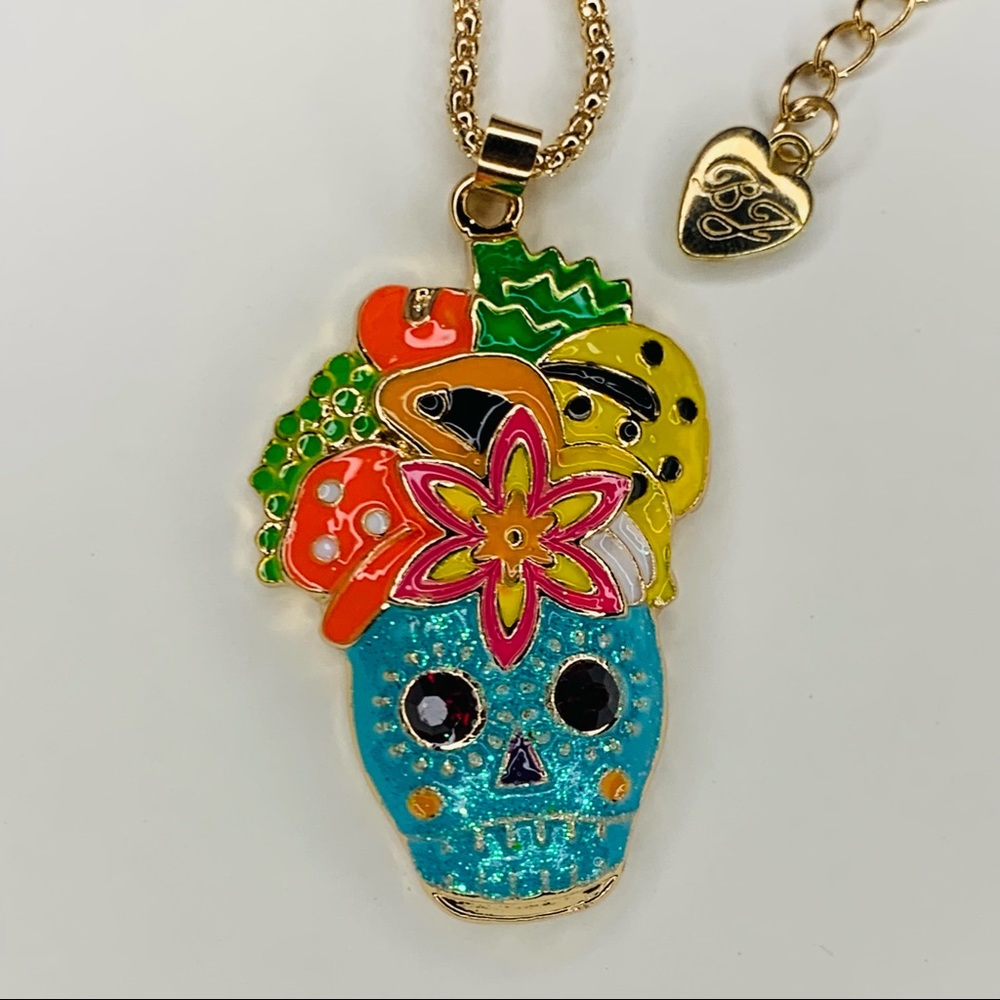 💋 3/$30 💋 Betsey Johnson Style - Blue Enamel Skull Flower Pendant Necklace